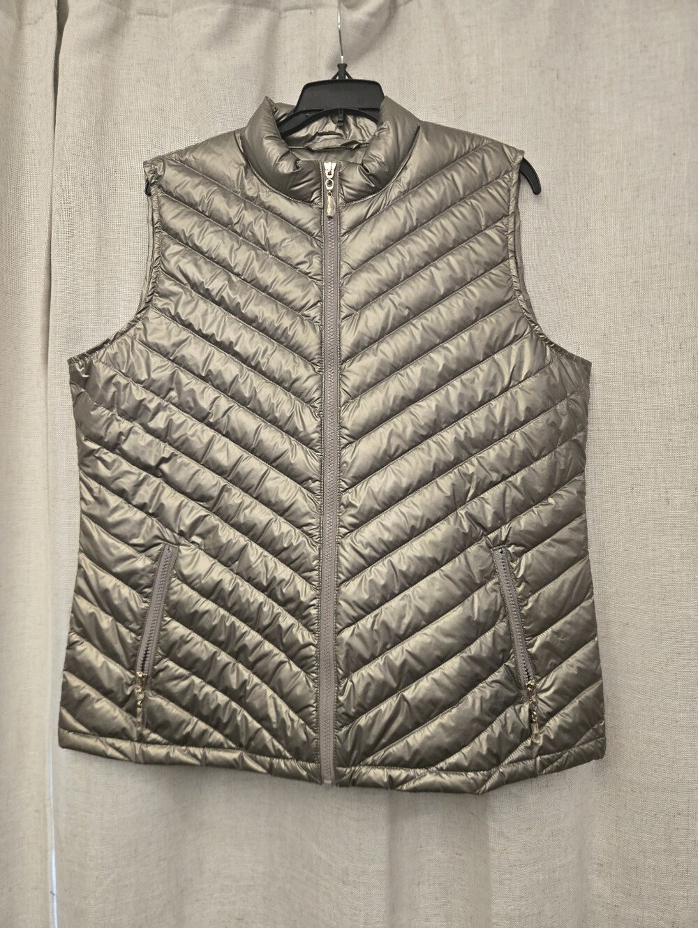 J. McLaughlin XL Metallic Goose Down Chevron Puffer Vest
